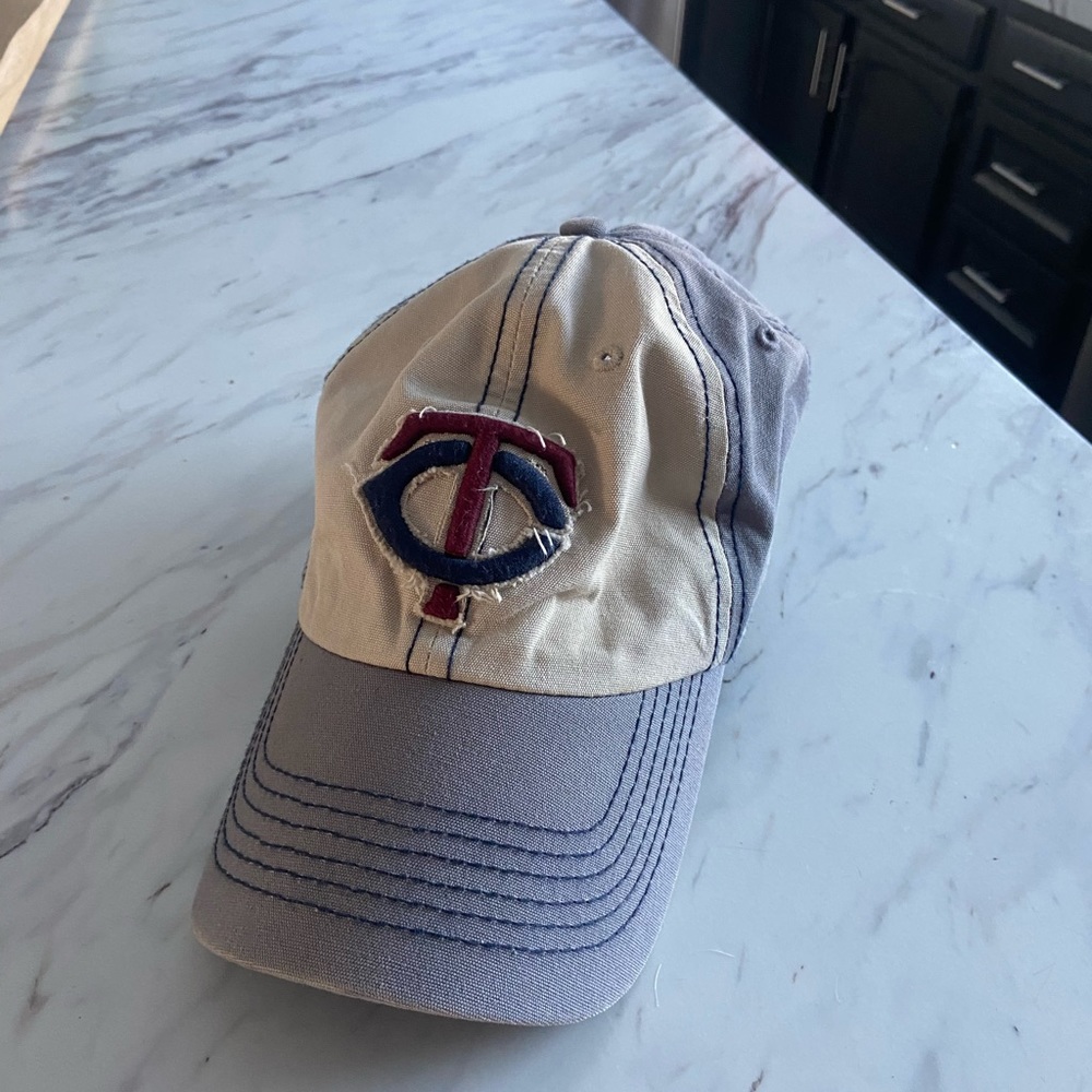 Womens Minnesota Twins baseball hat